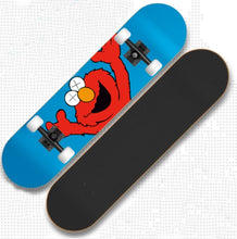 Load image into Gallery viewer, Skateboarding beginner child adult boy girl teen adult skateboarding
